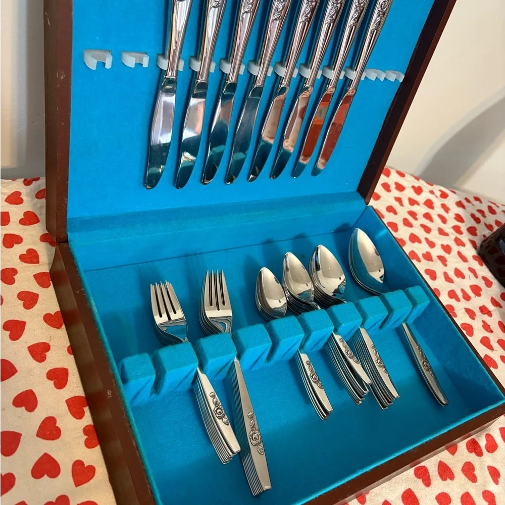 Oneida My Rose vintage mid century 8 setting plus more!